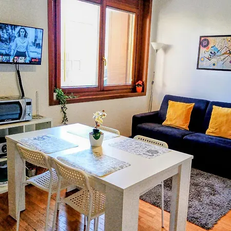 Apartment Mi Casa Es Tu Casa *